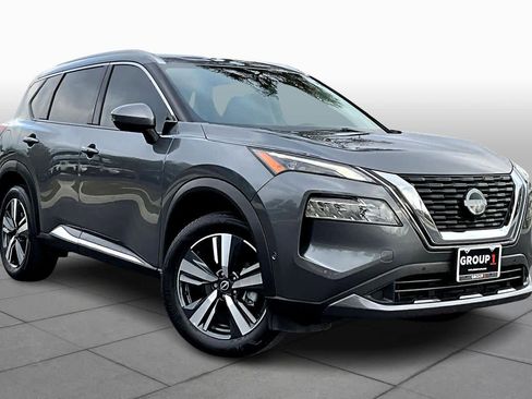 Used 2023 Nissan Rogue SL w/ SL Premium Package image 2