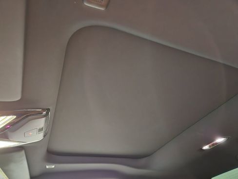 Used 2023 BMW 230i Coupe w/ M Sport Package image 44