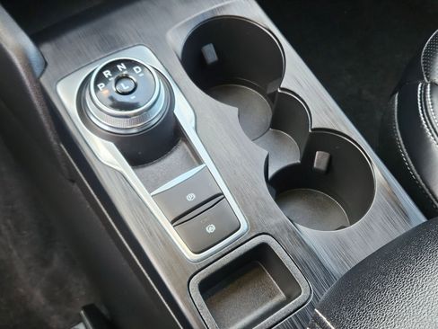 Used 2025 Ford Escape Platinum image 30