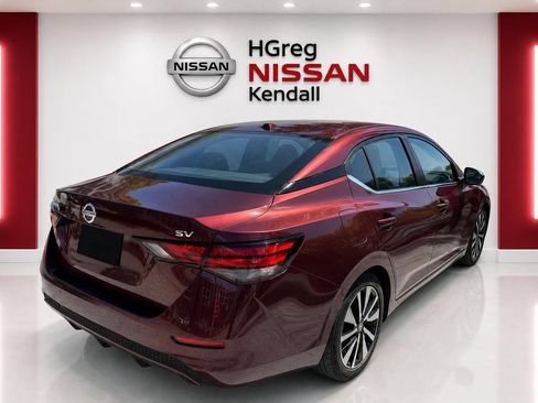 Used 2023 Nissan Sentra SV w/ SV Premium Package FWD image 4