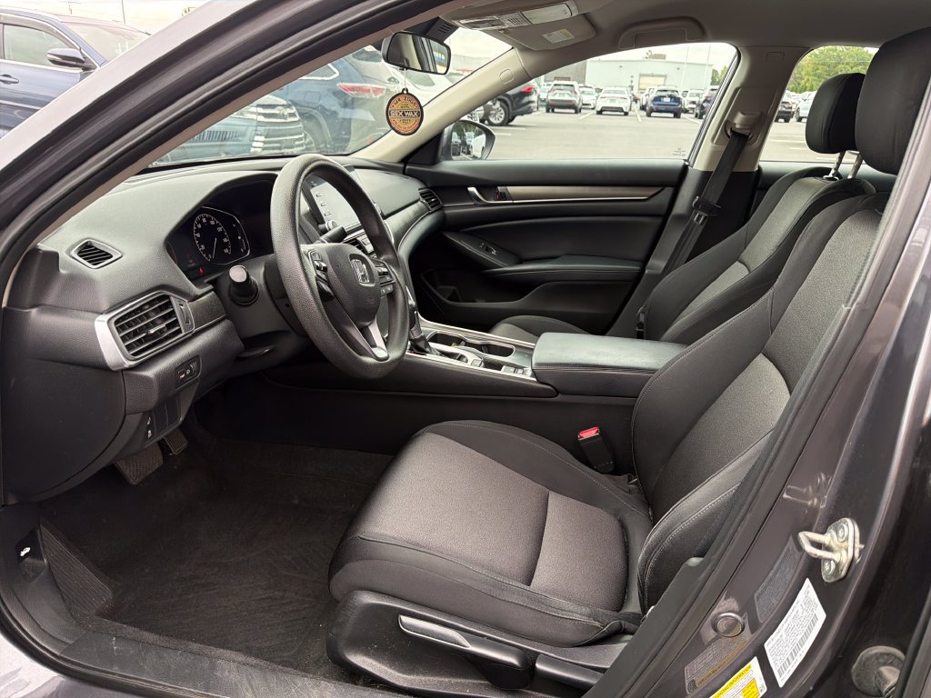 Used 2018 Honda Accord LX image 10