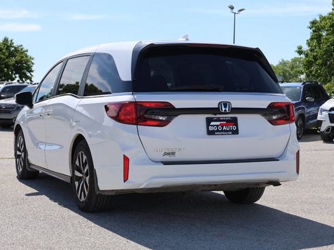 Used 2025 Honda Odyssey EX-L image 11
