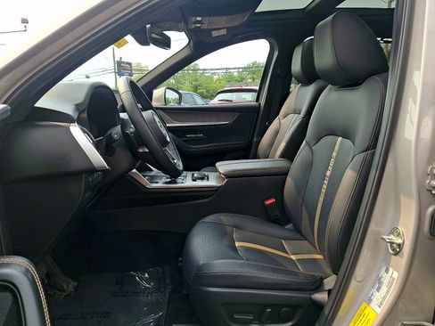 Used 2024 MAZDA CX-90 Plug-In Hybrid w/ Premium Plus AWD/4WD image 15