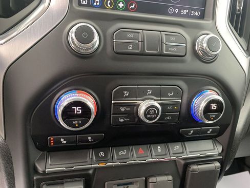 Used 2021 GMC Sierra 1500 SLE w/ Preferred Package image 18