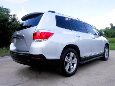 Used 2013 Toyota Highlander Limited FWD image 5