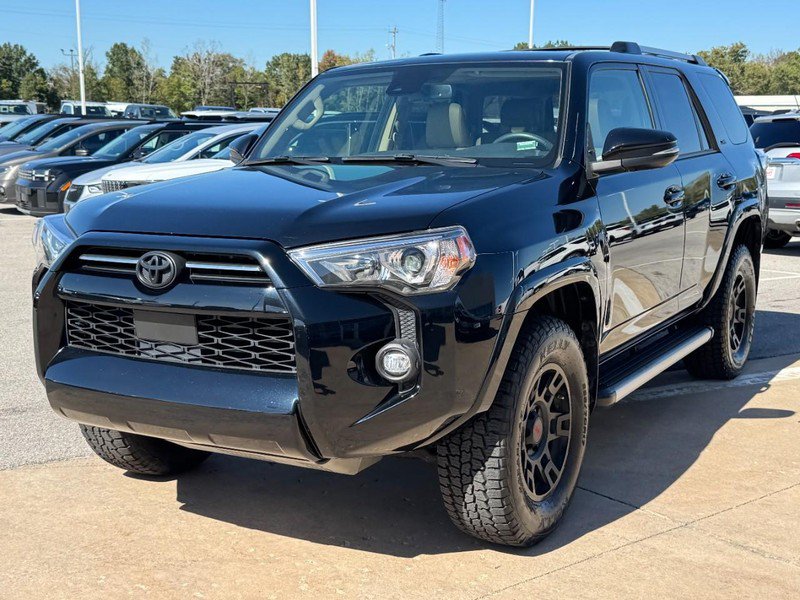 Used 2021 Toyota 4Runner SR5 Premium w/ Moonroof Package AWD/4WD image 8