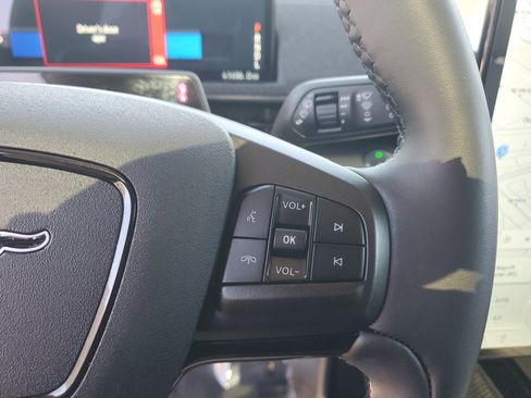 Used 2022 Ford Mustang Mach-E Premium image 22