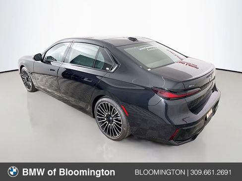 Used 2026 BMW 740i xDrive image 5