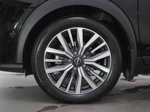 Used 2024 Nissan Kicks SR image 28