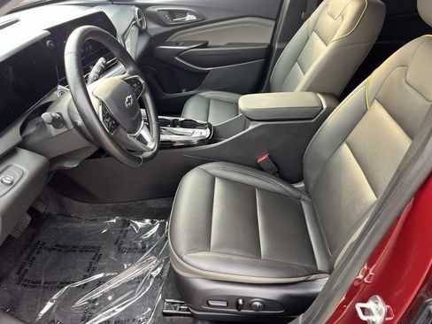 Used 2024 Chevrolet Trax ACTIV w/ Driver Confidence Package FWD image 14