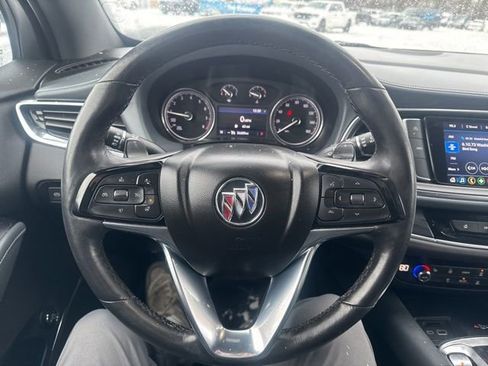 Used 2023 Buick Enclave Essence image 17