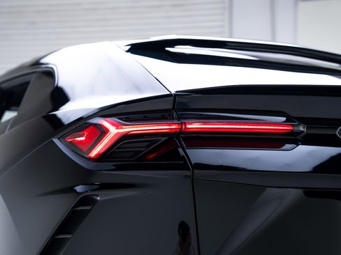 Used 2022 Lamborghini Urus image 28