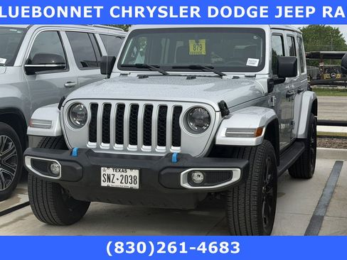 Used 2023 Jeep Wrangler Unlimited Sahara w/ Cold Weather Group AWD/4WD image 1