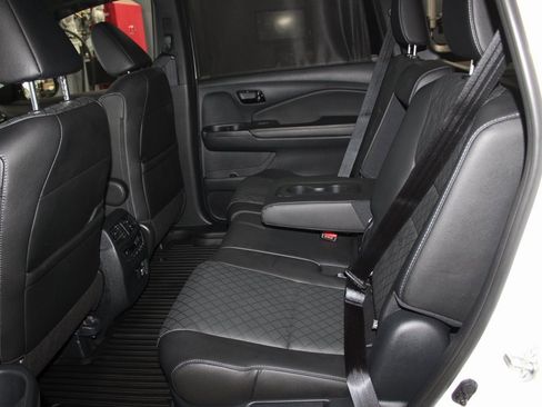 Certified 2023 Honda Passport Elite image 20