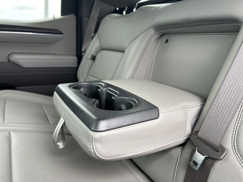 Used 2022 GMC Sierra 1500 SLT w/ SLT Premium Plus Package image 28