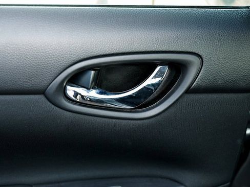 Used 2019 Nissan Sentra S w/ Appearance Package image 23