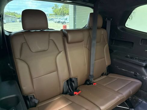 Used 2021 Kia Telluride SX w/ SX Prestige Package AWD/4WD image 12