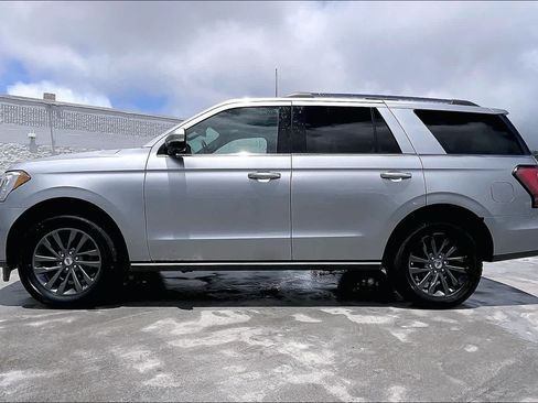 Used 2021 Ford Expedition Limited AWD/4WD image 3