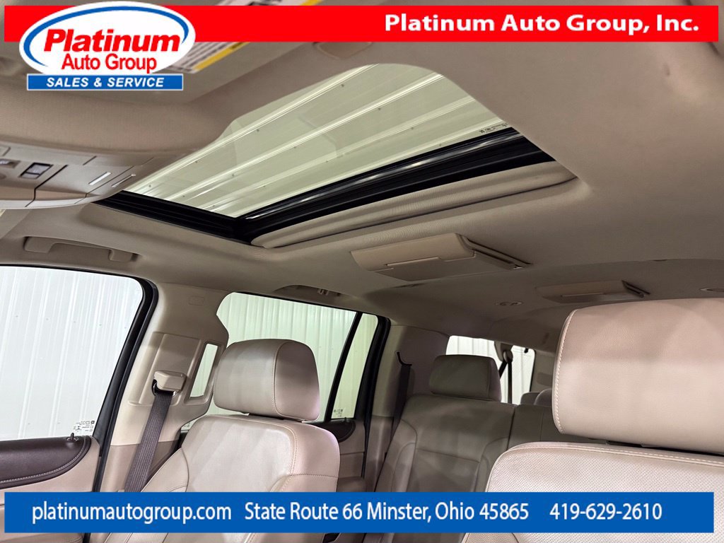 Used 2020 GMC Yukon XL SLT w/ Open Road Package AWD/4WD image 14