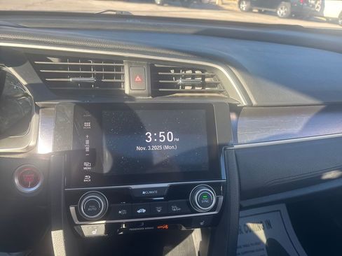 Used 2017 Honda Civic EX-T image 16