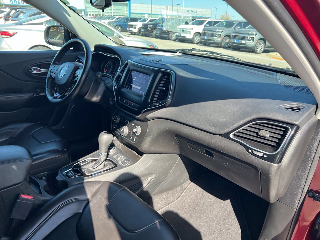 Used 2021 Jeep Cherokee Latitude Plus AWD/4WD image 27