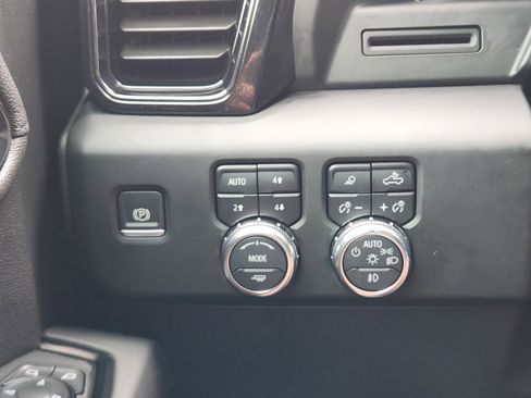 Used 2024 GMC Sierra 1500 AT4 w/ AT4 Preferred Package AWD/4WD image 81