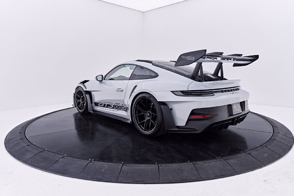 Used 2025 Porsche 911 GT3 RS RWD image 16