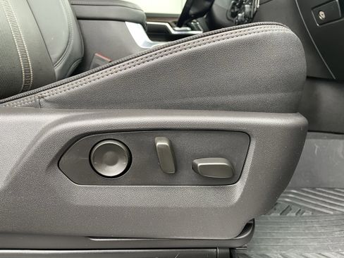 Used 2024 Chevrolet Silverado 2500 High Country w/ Midnight Edition image 33