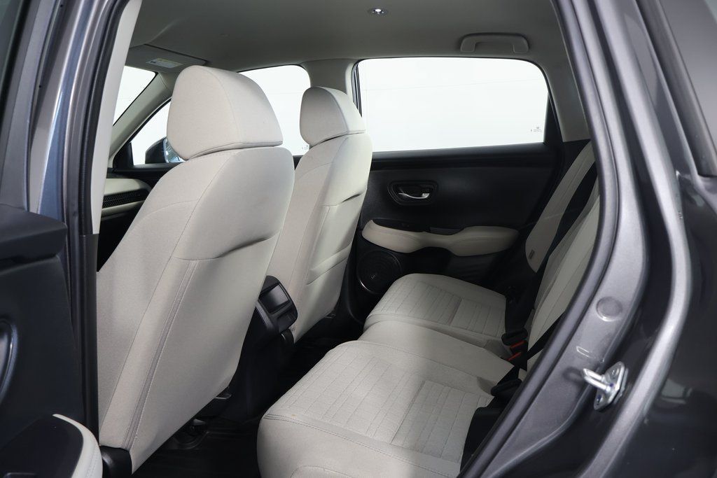 Used 2025 Honda HR-V LX image 9