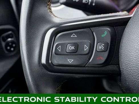 Used 2025 Jeep Gladiator Sport image 17