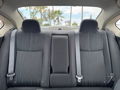 Used 2016 Nissan Sentra SV FWD image 20