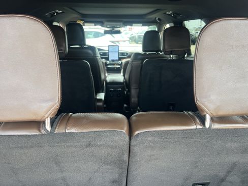 Used 2023 Ford Explorer King Ranch w/ Technology Package AWD/4WD image 24