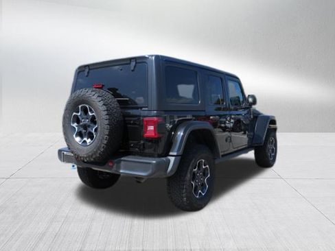 Used 2022 Jeep Wrangler Unlimited Rubicon 4xe AWD/4WD image 3