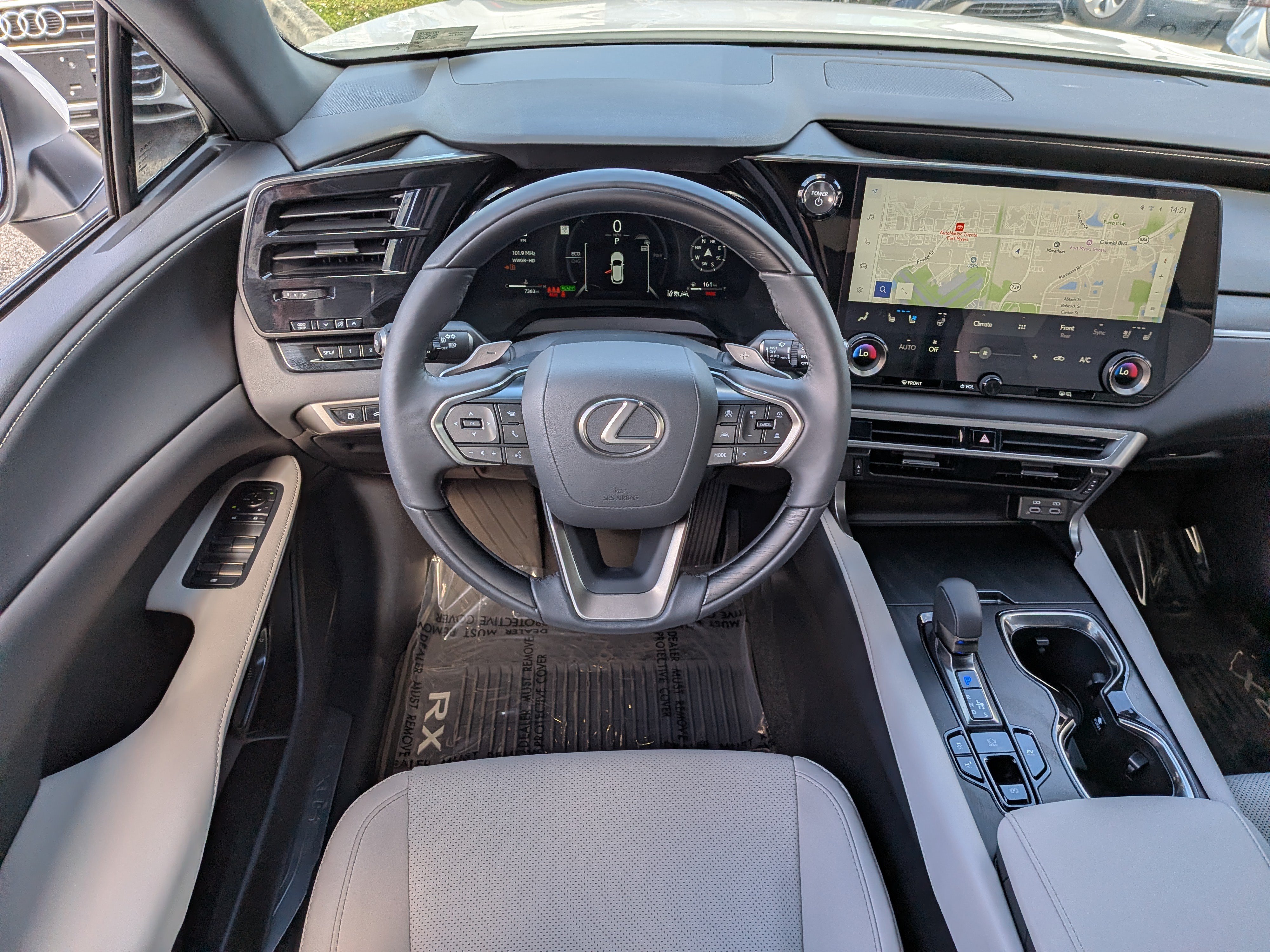 Used 2026 Lexus RX 350h AWD/4WD image 19