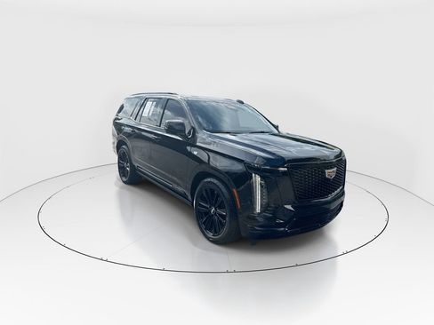 Used 2025 Cadillac Escalade Sport w/ Touring Package AWD/4WD image 2