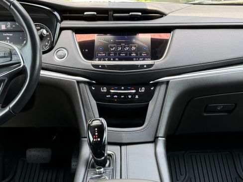 Used 2023 Cadillac XT5 Premium Luxury AWD/4WD image 28