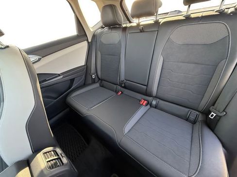 New 2025 Volkswagen Taos SE image 13