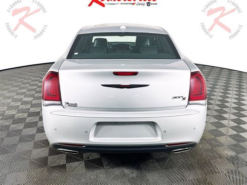 Used 2023 Chrysler 300 S image 6