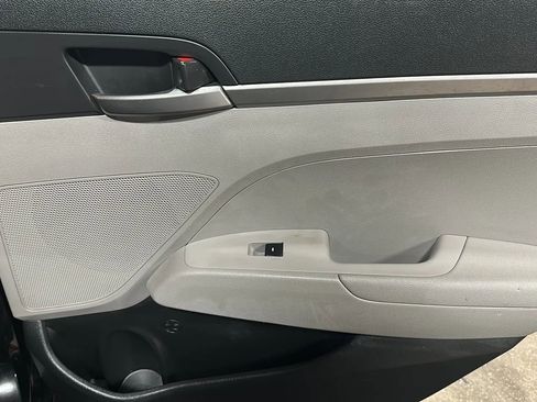 Used 2017 Hyundai Elantra ECO w/ Cargo Package image 15