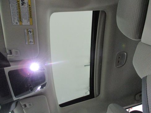 Used 2025 Subaru Outback Premium image 25