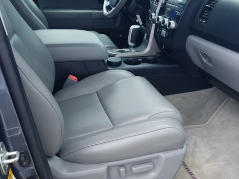 Used 2010 Toyota Sequoia Limited RWD image 17