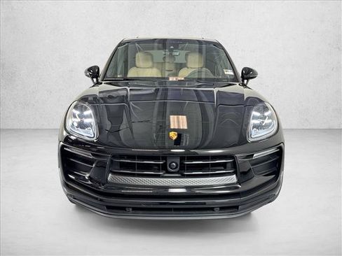 Used 2026 Porsche Macan AWD/4WD image 6