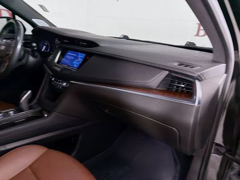 Used 2022 Cadillac XT5 Premium Luxury w/ Technology Package FWD image 36