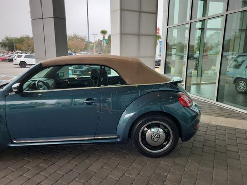 Used 2018 Volkswagen Beetle 2.0T Coast w/ Coast Lighting Package image 4