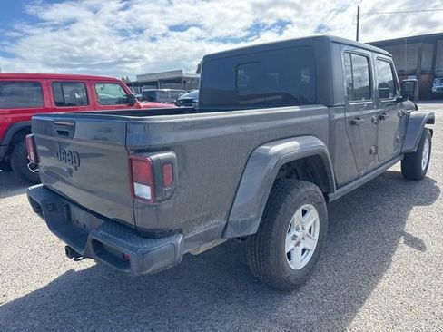 Used 2022 Jeep Gladiator Sport AWD/4WD image 5