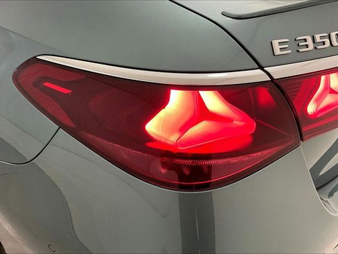 New 2026 Mercedes-Benz E 350 4MATIC Sedan image 14