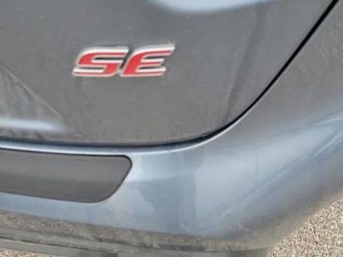 Certified 2022 Toyota Corolla SE image 3