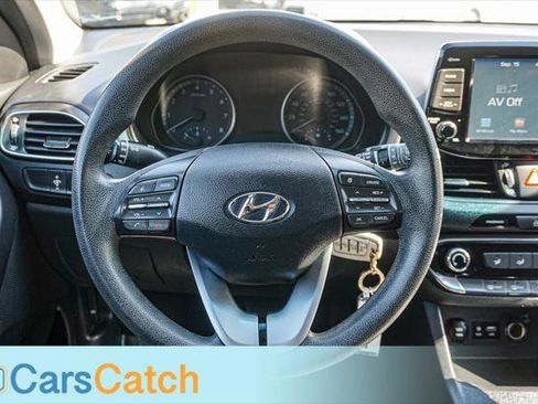 Used 2018 Hyundai Elantra GT image 32