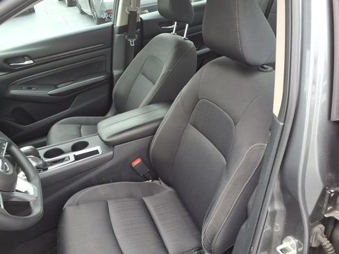 Used 2020 Nissan Altima 2.5 S FWD image 10