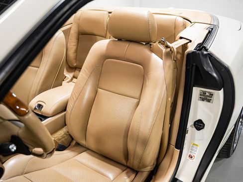 Used 2007 Jaguar XK Convertible RWD image 18